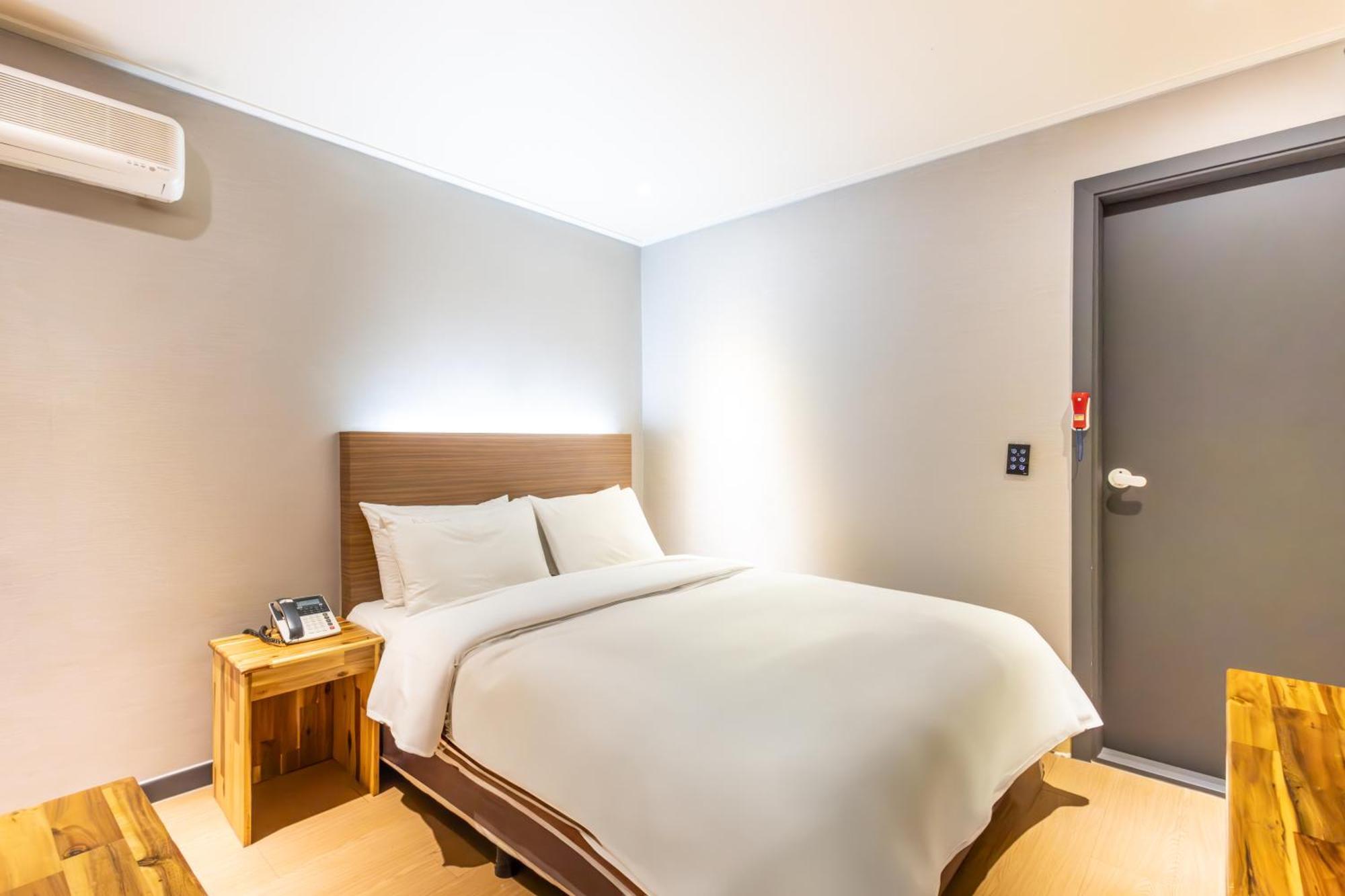 M Lluwa Motel Seul Dış mekan fotoğraf